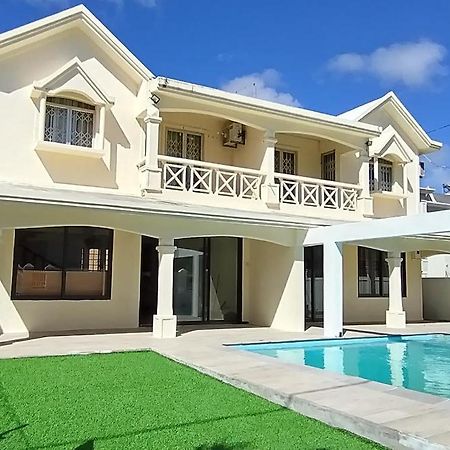 Coastal Nest Villa Mont-Choisy Luaran gambar