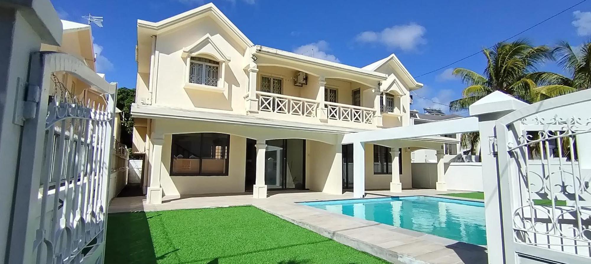 Coastal Nest Villa Mont-Choisy Luaran gambar